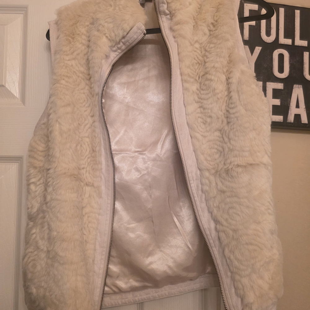 Women's Cream Faux Fur Vest